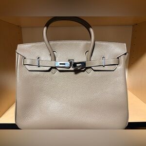 Elegant Taupe Leather Handbag